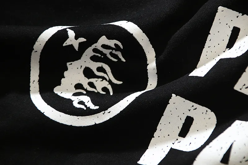 525# Hellstar T ：240 32 ：Black Sizes：S M L XL